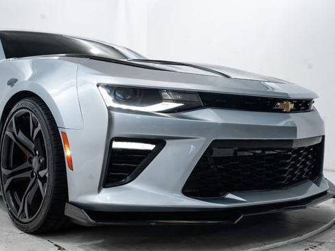 Used 2017 Chevrolet Camaro SS image 14