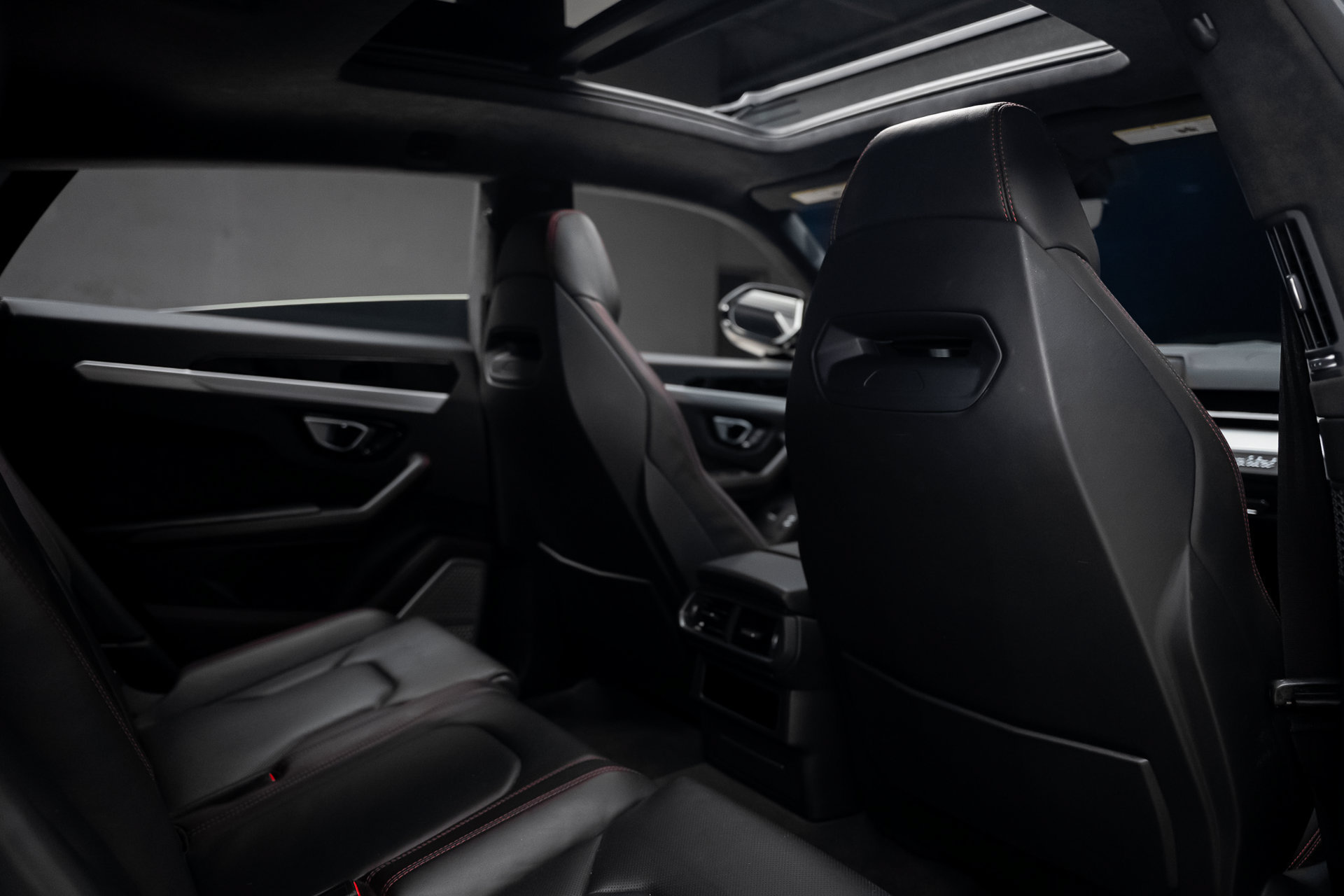 Used 2019 Lamborghini Urus AWD/4WD image 69
