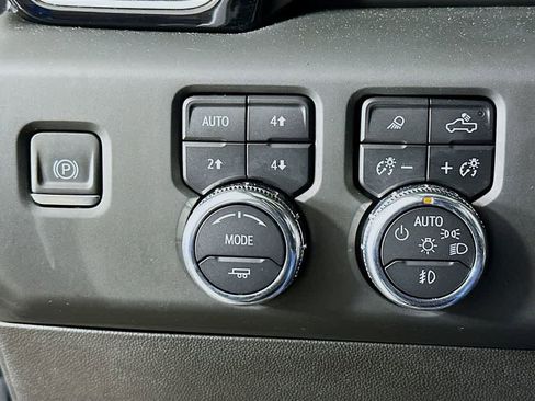Used 2024 GMC Sierra 2500 Denali Ultimate image 27