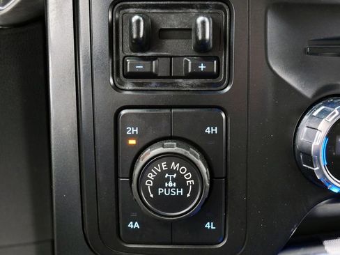 Used 2021 Ford F150 Lariat AWD/4WD image 28