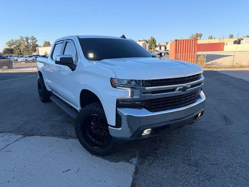 Used 2021 Chevrolet Silverado 1500 LT AWD/4WD image 5