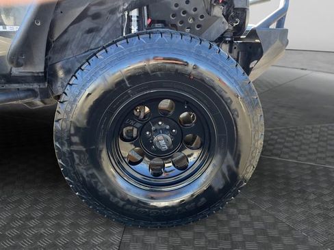 Used 2012 Jeep Wrangler Rubicon w/ Dual Top Group AWD/4WD image 30