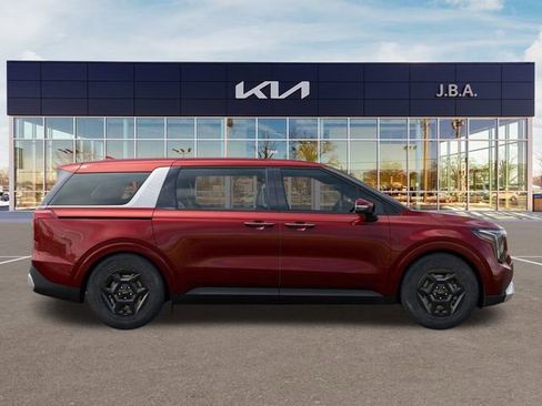 New 2026 Kia Carnival image 7