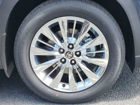New 2026 Toyota Grand Highlander Platinum image 8