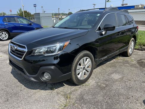 Used 2019 Subaru Outback 2.5i Premium AWD/4WD image 4