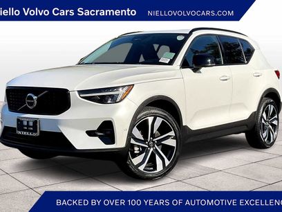 Used 2025 Volvo XC40 B5 Plus