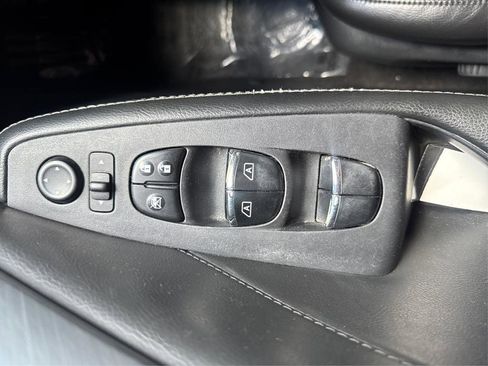 Used 2017 Nissan Maxima 3.5 SV image 27