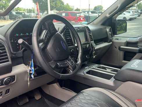 Used 2018 Ford F150 XLT w/ Equipment Group 302A Luxury AWD/4WD image 19