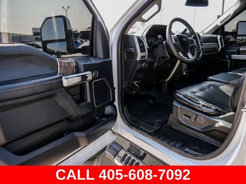 Used 2018 Ford F250 Lariat w/ Lariat Value Package AWD/4WD image 25