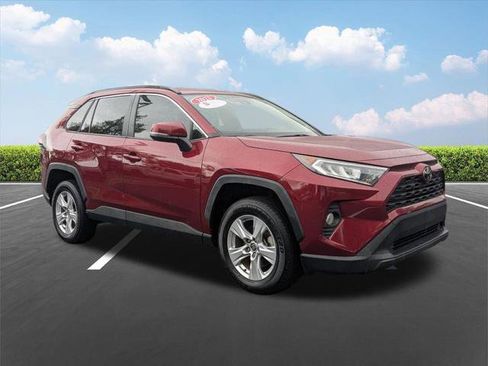Certified 2021 Toyota RAV4 XLE FWD image 2