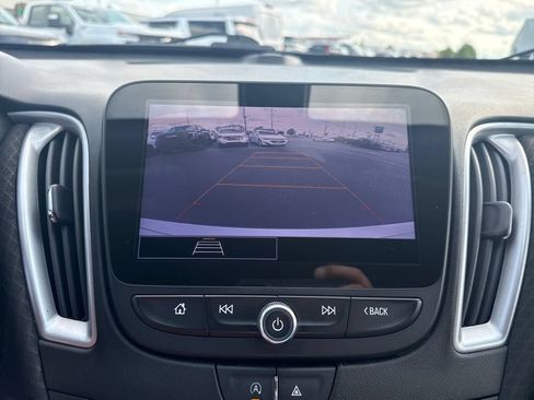 Used 2022 Chevrolet Malibu LT FWD image 30