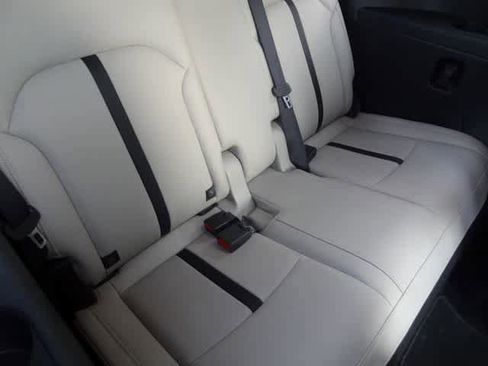 Used 2024 MAZDA CX-90 3.3 Turbo w/ Premium Package AWD/4WD image 12
