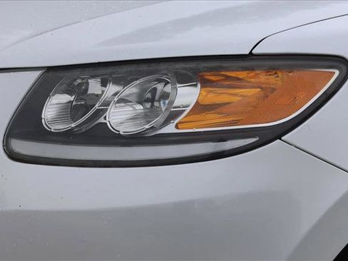 Used 2012 Hyundai Santa Fe GLS AWD/4WD image 10