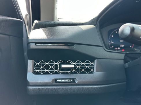 Certified 2023 Honda Accord EX image 27