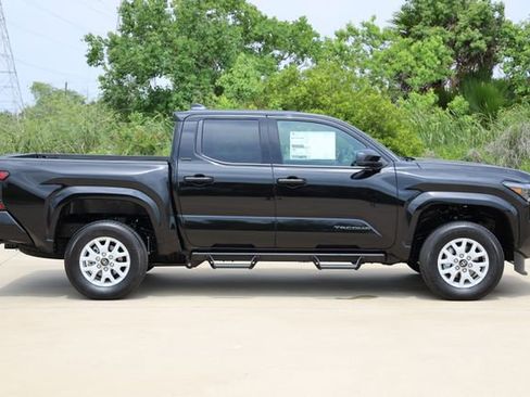 New 2026 Toyota Tacoma SR5 RWD image 4