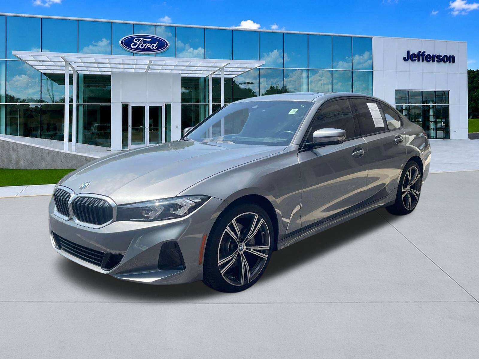 Used 2023 BMW 330i Sedan RWD image 3