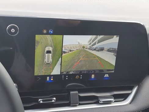 New 2026 Chevrolet Equinox LT w/ Safety and Technology Package image 23