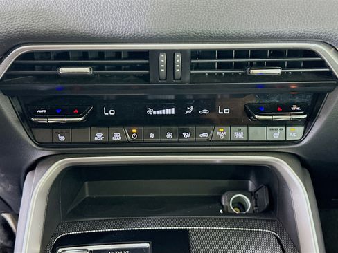 Used 2024 MAZDA CX-90 3.3 Turbo w/ Premium Package image 24