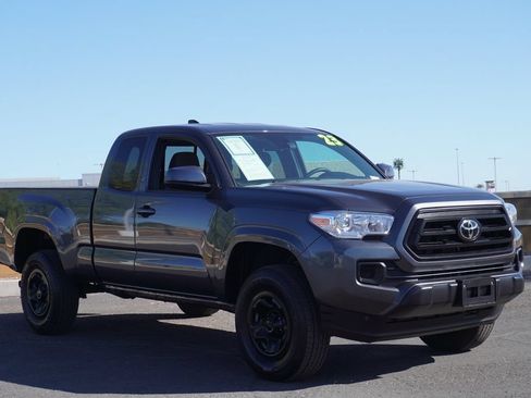 Used 2023 Toyota Tacoma SR w/ SR Convenience Package RWD image 4