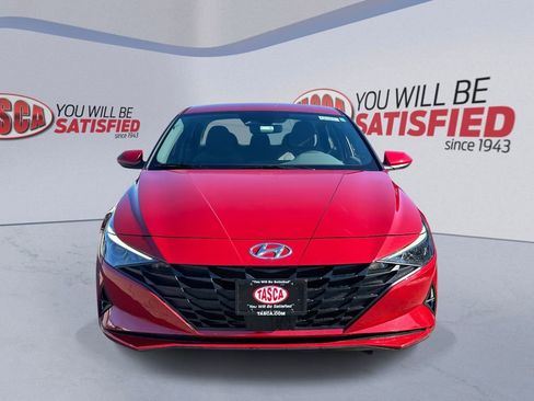 Used 2023 Hyundai Elantra SEL w/ Convenience Package image 9