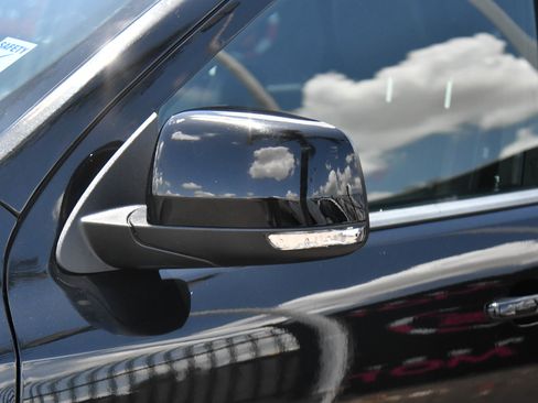 Used 2023 Dodge Durango R/T AWD/4WD image 13