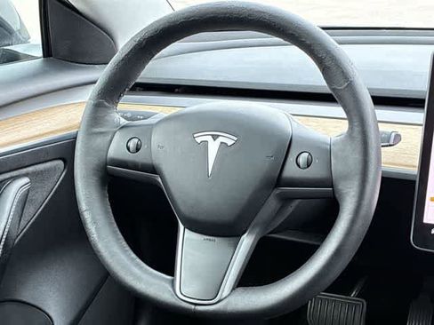 Used 2021 Tesla Model 3 Standard Range RWD image 25