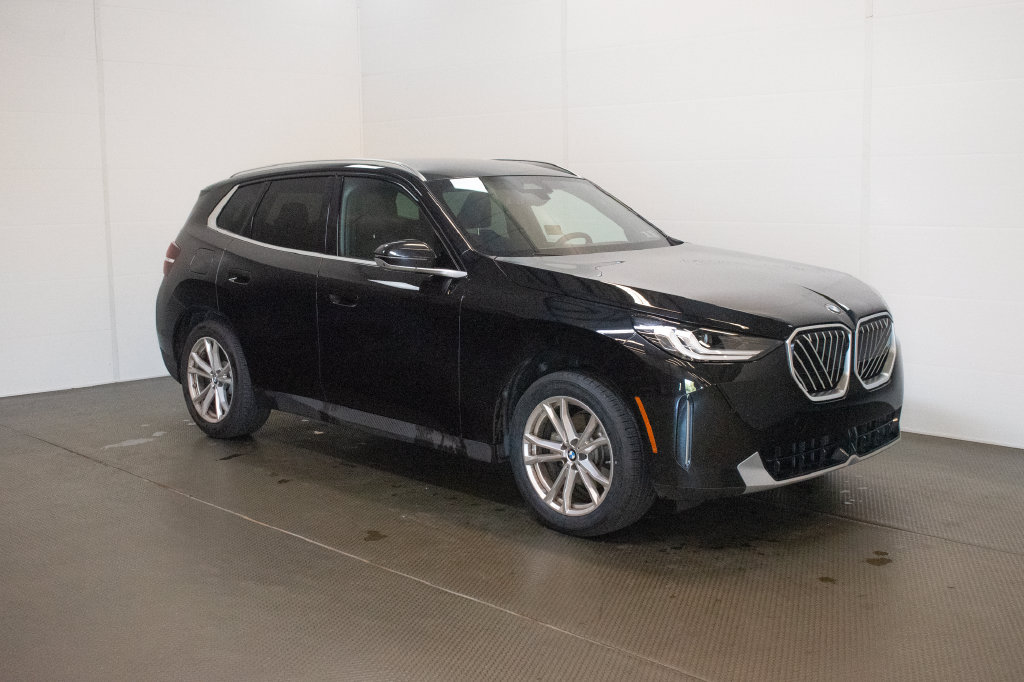 Used 2025 BMW X3 xDrive30i w/ Premium Package AWD/4WD image 1