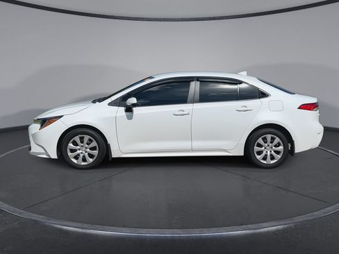 Used 2026 Toyota Corolla LE FWD image 5