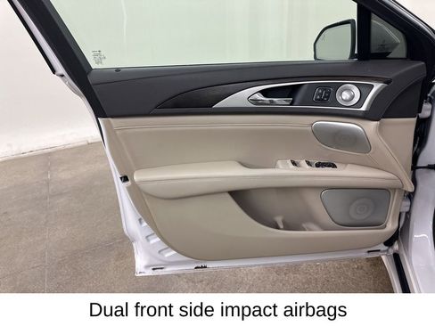 Used 2019 Lincoln MKZ Reserve w/ Luxury Package image 31