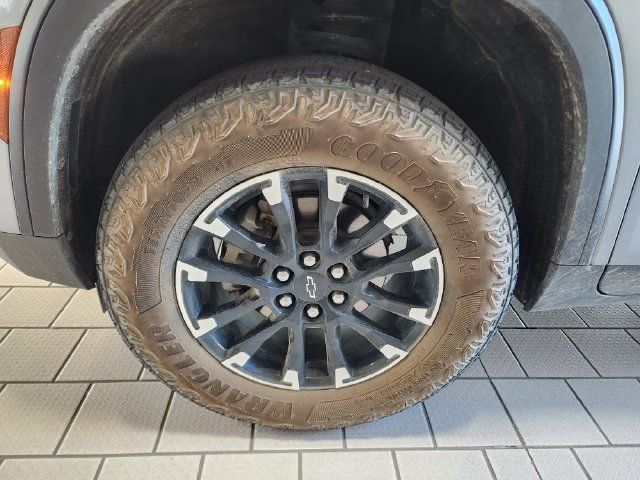 Used 2024 Chevrolet Traverse Z71 w/ LPO, Floor Liner Package AWD/4WD image 9