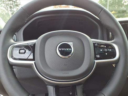 New 2026 Volvo XC60 B5 Plus w/ Protection Package Premier image 22