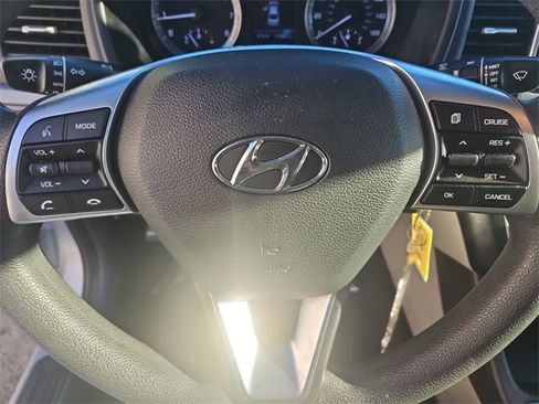 Used 2019 Hyundai Sonata SE image 11