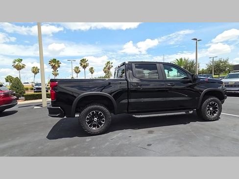 New 2026 Chevrolet Silverado 1500 ZR2 AWD/4WD image 18