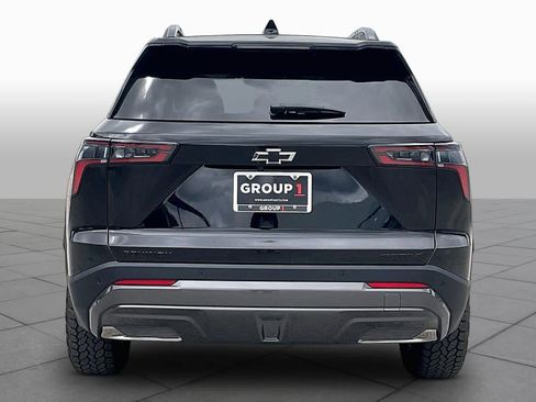 New 2026 Chevrolet Equinox ACTIV FWD image 4