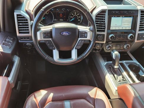 Used 2018 Ford F150 Platinum w/ Equipment Group 701A Luxury image 5