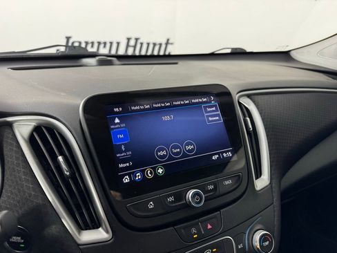 Used 2022 Chevrolet Malibu RS image 13