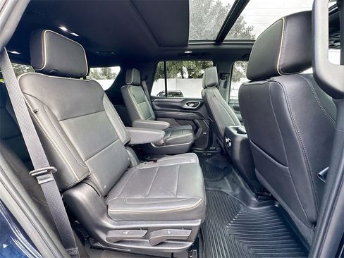 Used 2022 GMC Yukon SLT w/ SLT Premium Package image 31