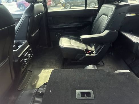 Used 2018 Ford Expedition Limited w/ Equipment Group 301A AWD/4WD image 10