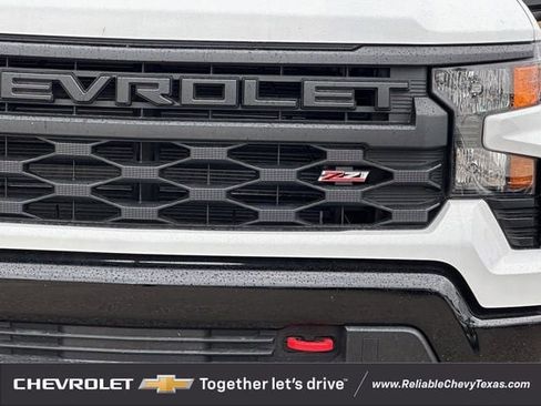 New 2026 Chevrolet Silverado 1500 Custom Trail Boss w/ LPO, Dark Essentials Package AWD/4WD image 9