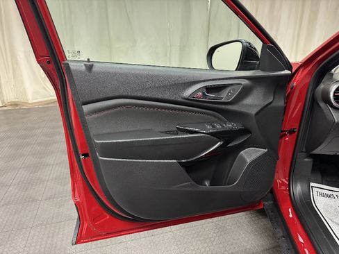New 2026 Chevrolet Trax RS w/ Sunroof Package image 24