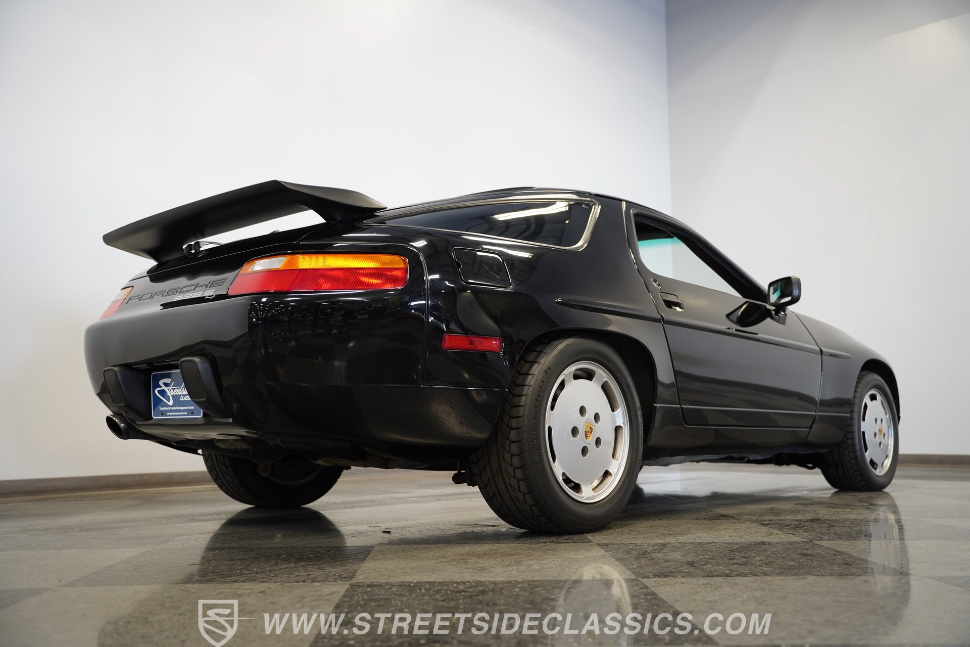 Used 1988 Porsche 928 S4 RWD image 31