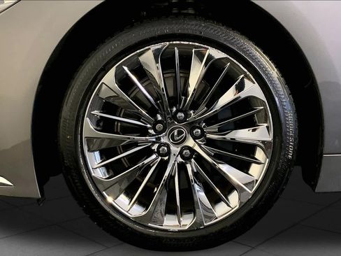 Used 2023 Lexus LS 500 AWD w/ Interior Upgrade Package image 11