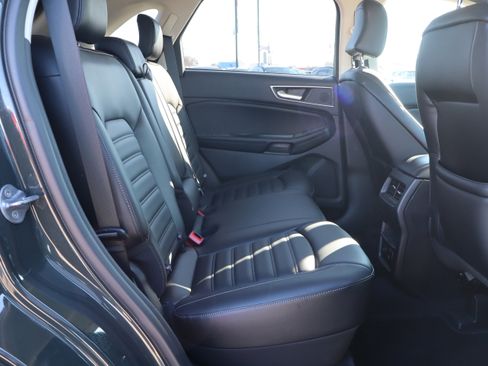 Used 2024 Ford Edge SEL w/ Convenience Package image 11