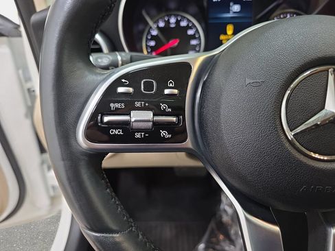 Used 2020 Mercedes-Benz C 300 4MATIC Sedan image 17