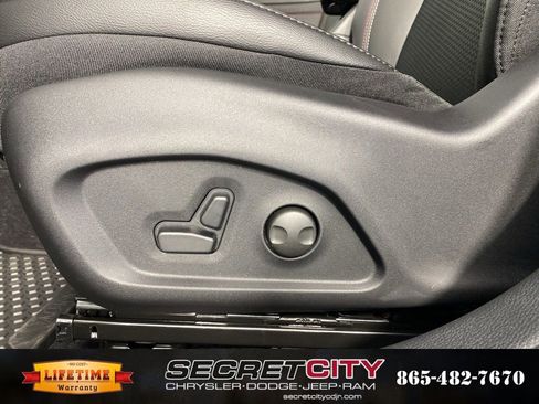 New 2026 Jeep Compass Trailhawk image 14