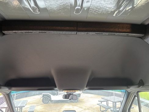 Used 2025 Mercedes-Benz Sprinter 2500 image 28