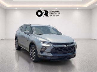 Used 2025 Chevrolet Blazer RS FWD video 1