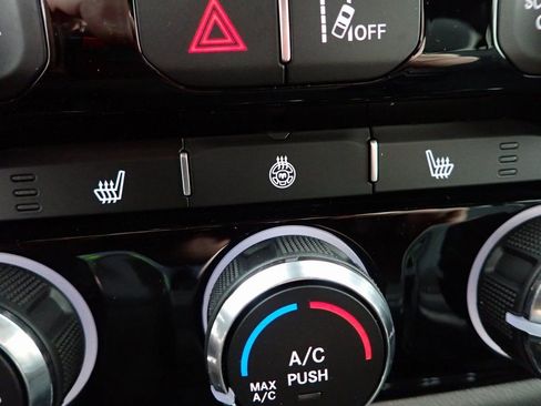 New 2025 RAM 1500 Big Horn AWD/4WD image 2