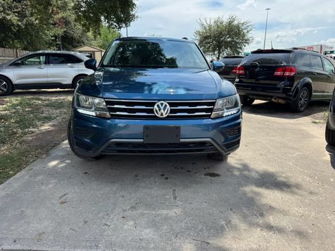 Used 2020 Volkswagen Tiguan S FWD image 3