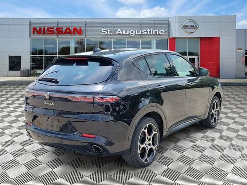 Used 2024 Alfa Romeo Tonale Veloce w/ Active Assist Package AWD/4WD image 2